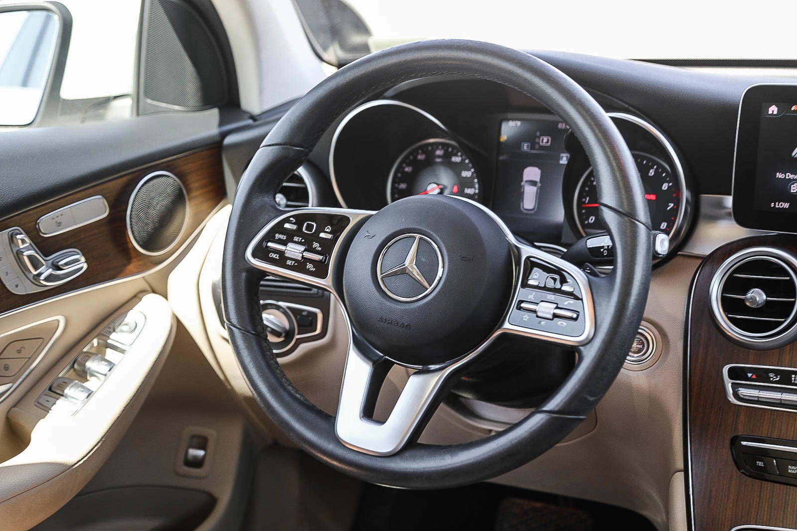 Used 2021 Mercedes-Benz GLC 300 image 15
