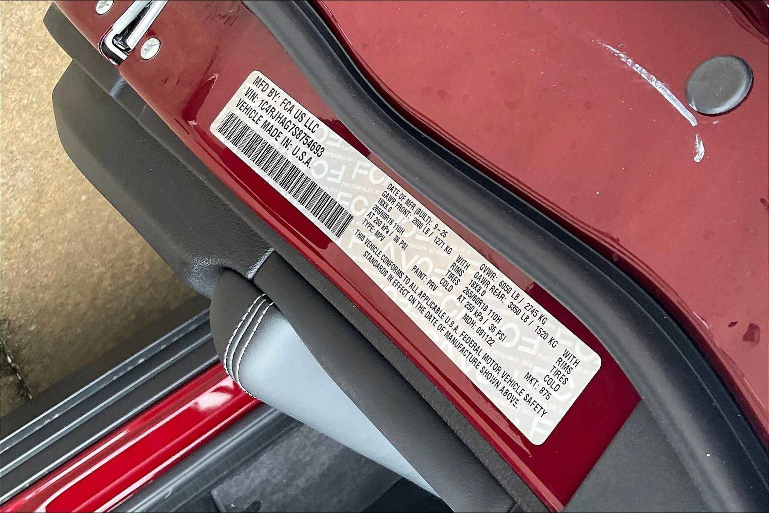 New 2025 Jeep Grand Cherokee Laredo X w/ Luxury Tech Group I image 20