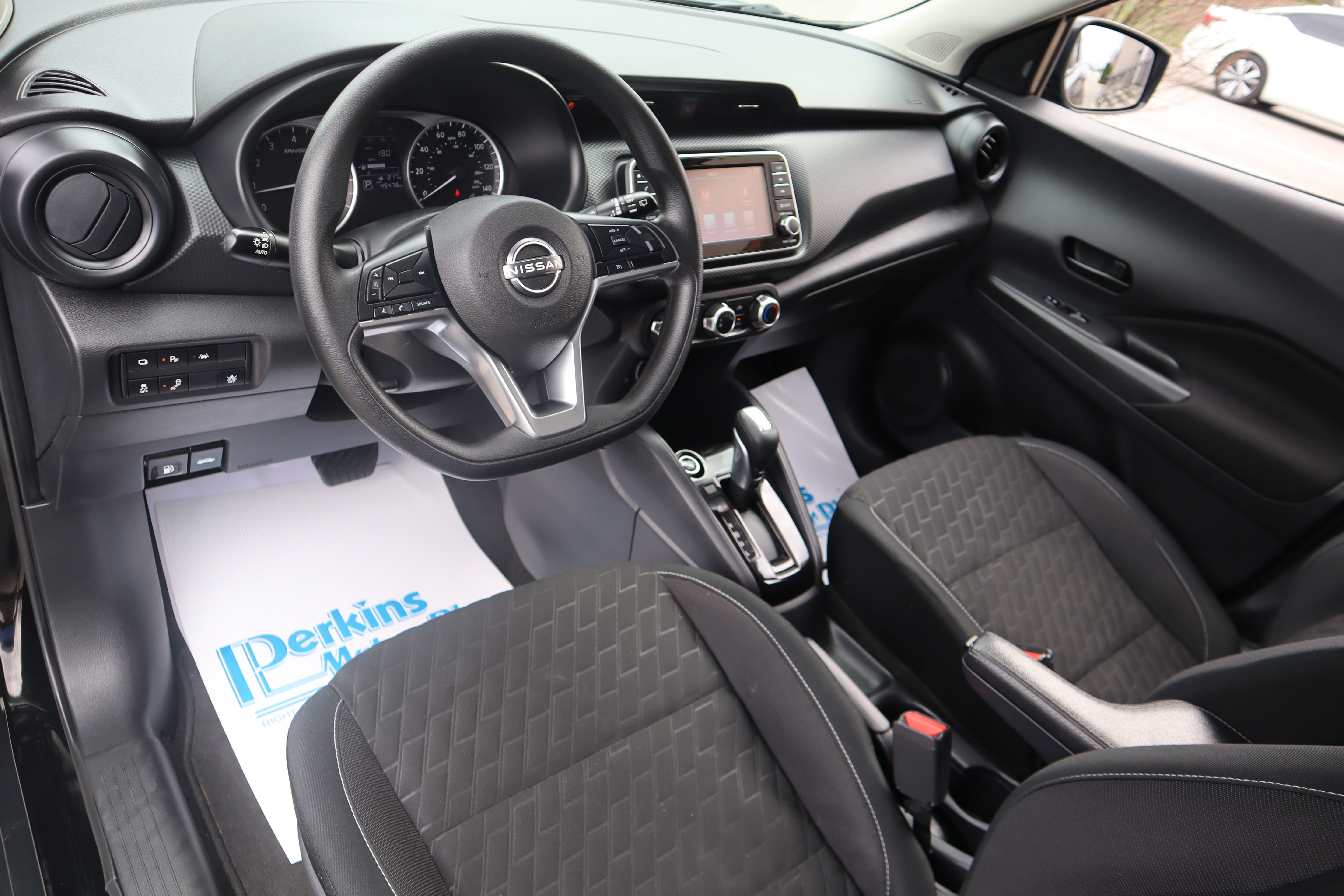 Used 2022 Nissan Kicks S image 23