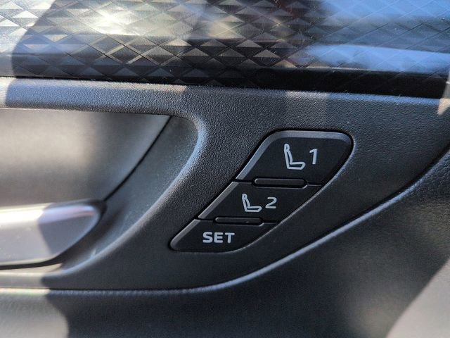 Used 2024 Toyota Grand Highlander AWD Hybrid image 18