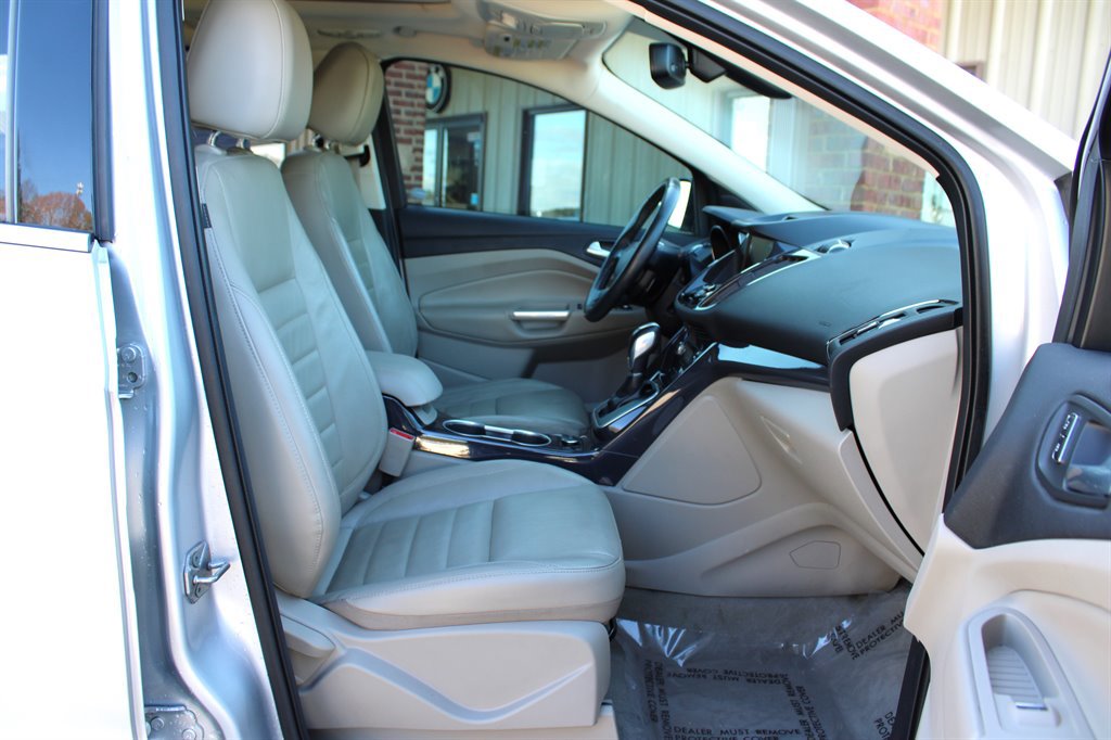 Used 2014 Ford Escape Titanium image 16