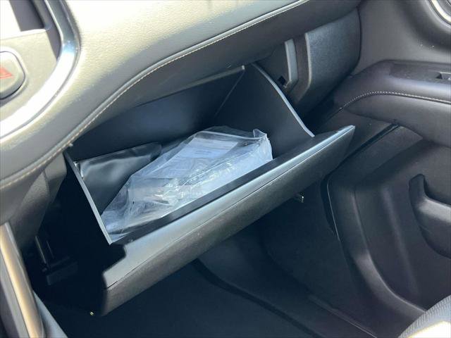 Used 2022 Chevrolet Suburban High Country AWD/4WD image 36