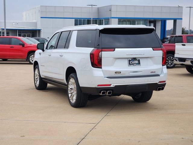 New 2026 GMC Yukon XL Denali w/ Sun & Power Step Package image 12
