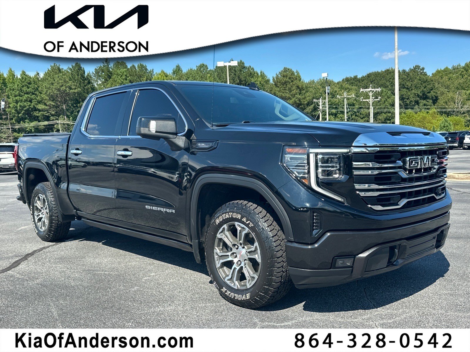 Used 2024 GMC Sierra 1500 SLT AWD/4WD image 1