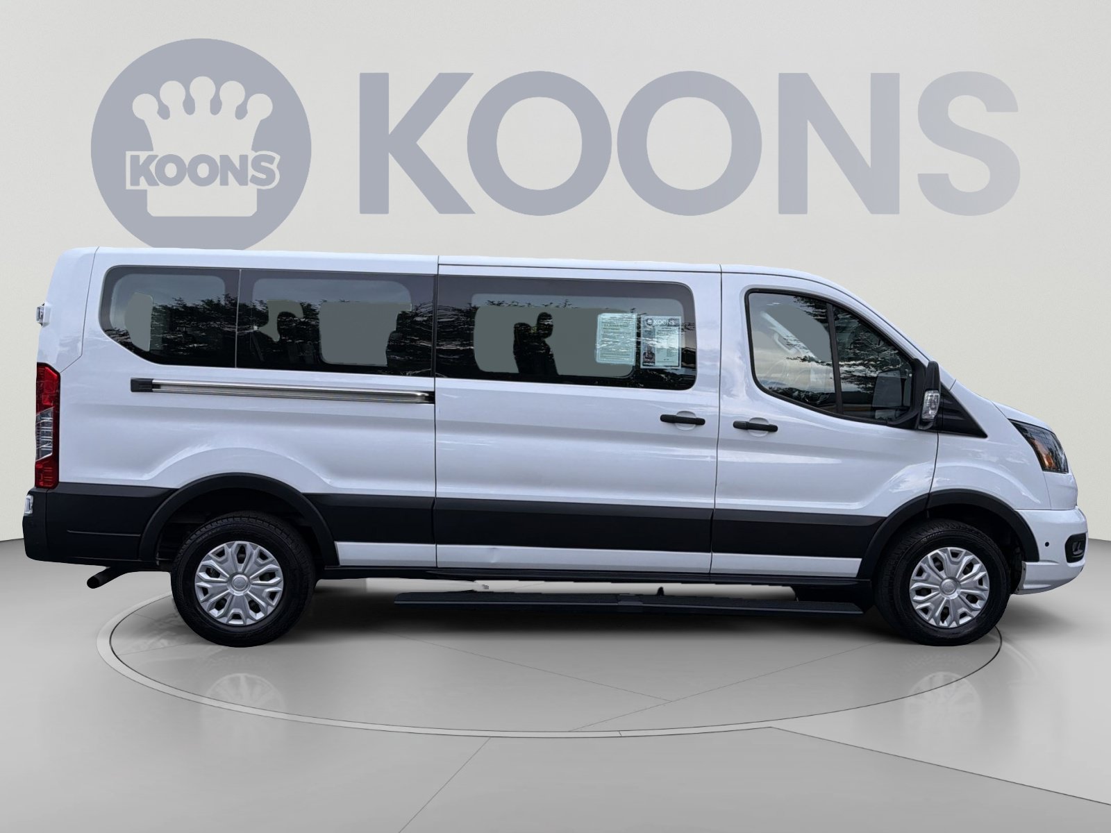 Used 2025 Ford Transit 350 XLT RWD image 8
