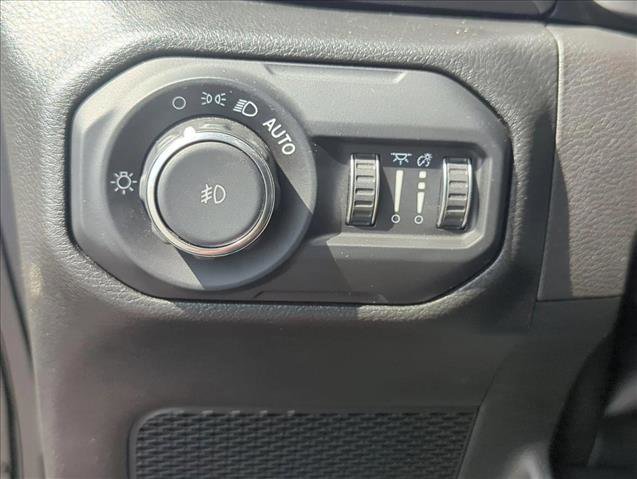 Used 2022 Jeep Wrangler Unlimited Rubicon w/ Dual Top Group image 14