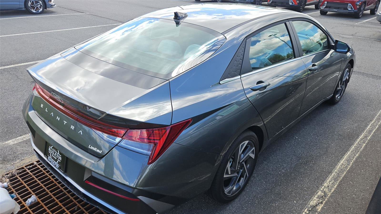 New 2026 Hyundai Elantra Limited w/ Cargo Package FWD image 7