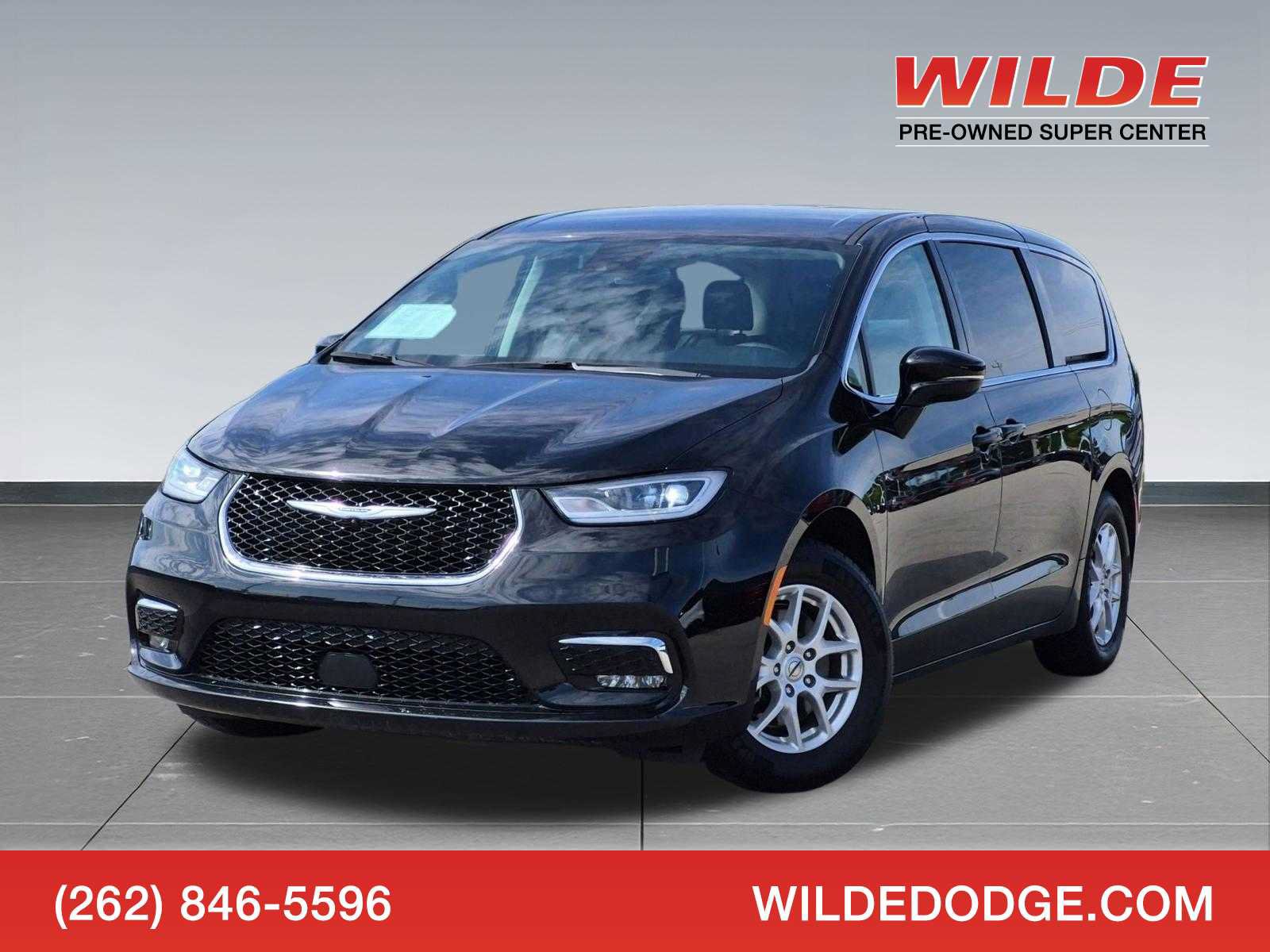 Used 2024 Chrysler Pacifica Touring-L