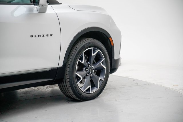 Used 2022 Chevrolet Blazer RS w/ Enhanced Convenience Package image 7