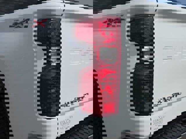 Used 2025 Chevrolet Silverado 2500 LT w/ Safety Package image 11