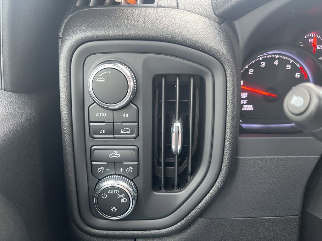 Used 2023 GMC Sierra 1500 Pro w/ Pro Value Package AWD/4WD image 17