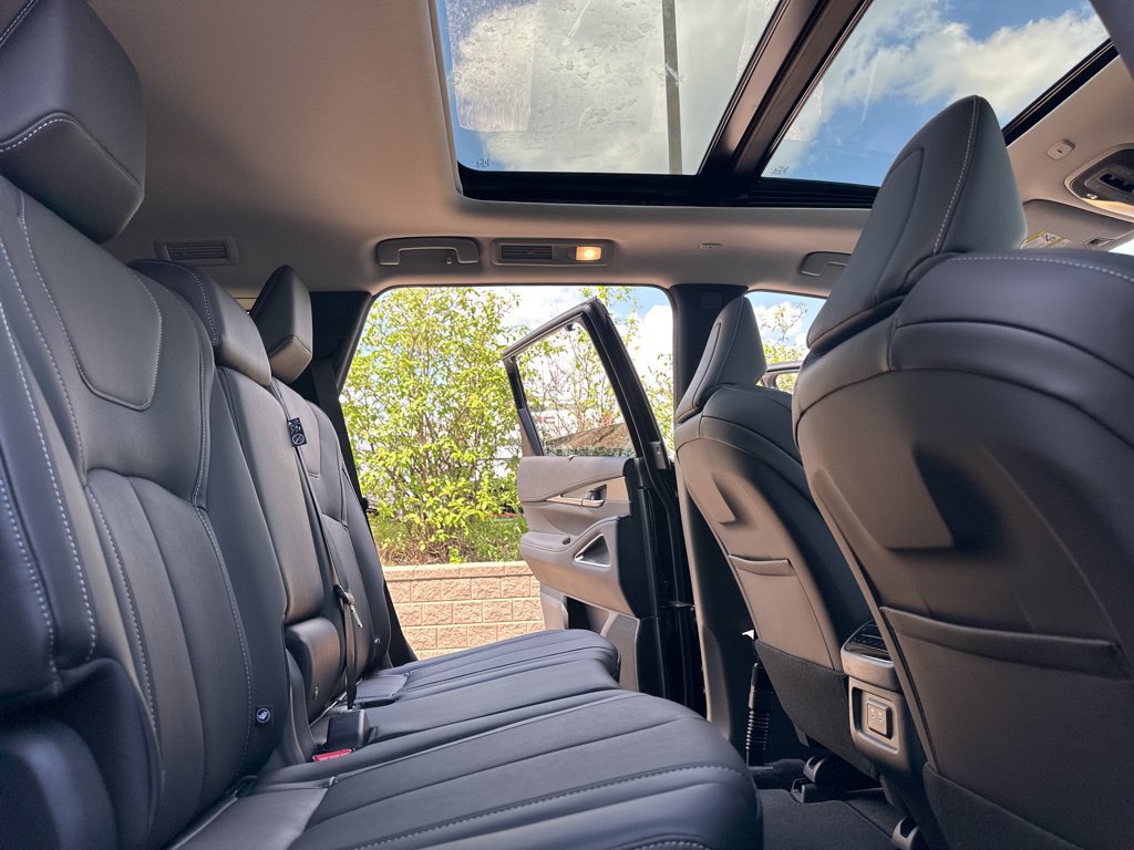 Certified 2026 INFINITI QX60 Luxe w/ Cargo Package AWD/4WD image 21