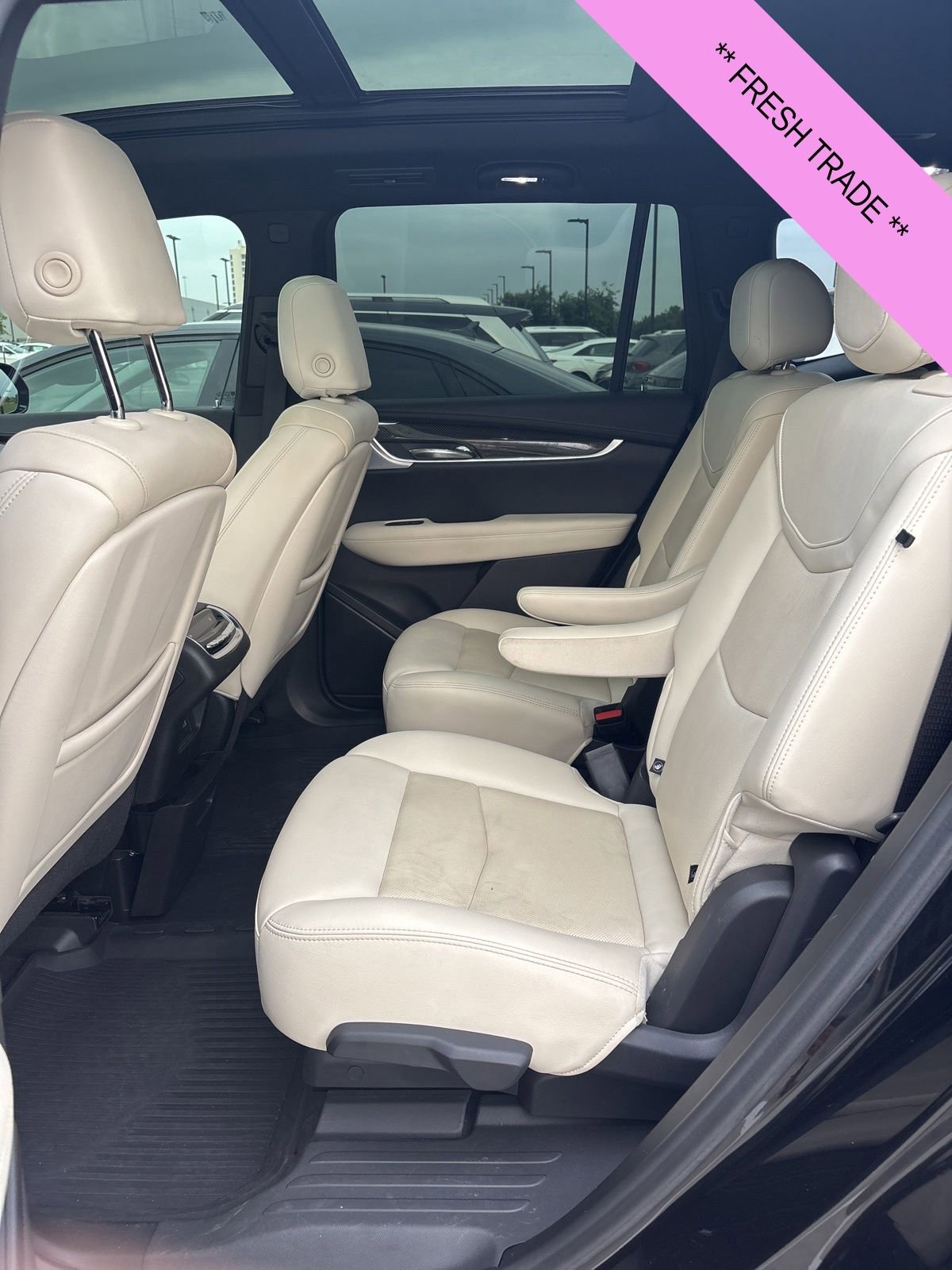 Used 2023 Cadillac XT6 Sport w/ LPO, ONYX Package AWD/4WD image 20