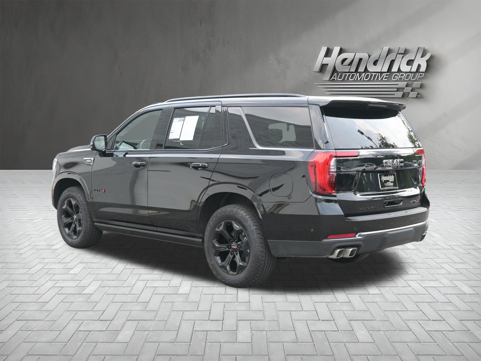 Used 2026 GMC Yukon AT4 w/ AT4 Premium Plus Package AWD/4WD image 7
