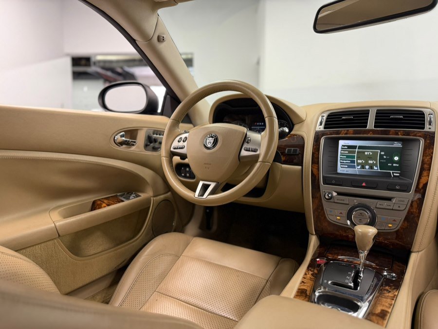 Used 2008 Jaguar XK Coupe image 55