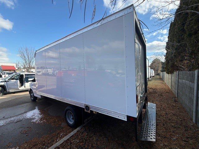 New 2026 Chevrolet Express 3500 w/ Power Convenience Package RWD image 6