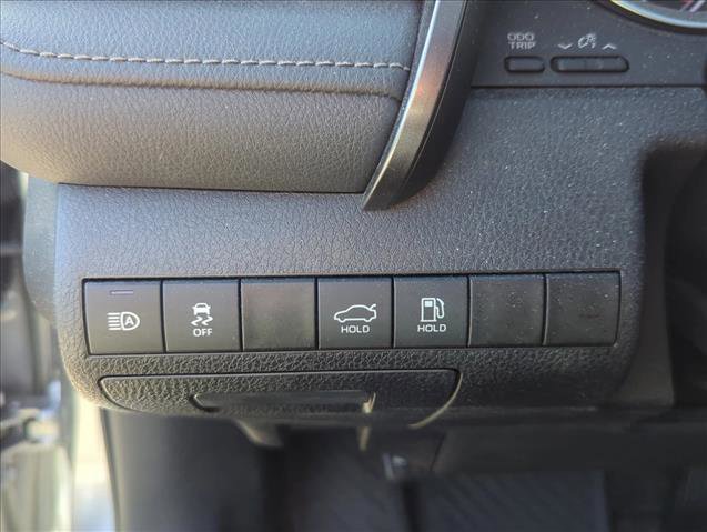 Used 2023 Toyota Camry LE image 12