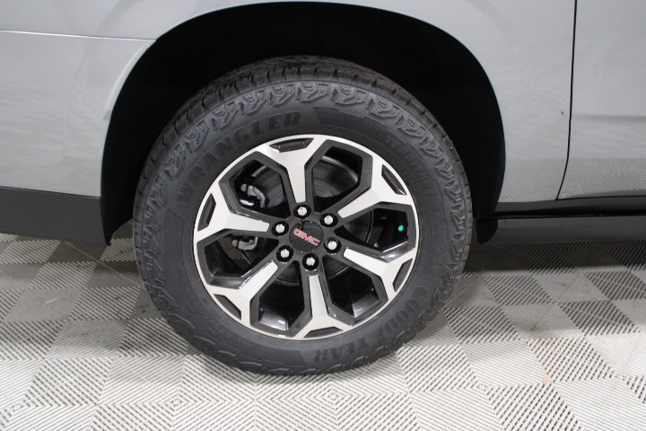 New 2026 GMC Yukon XL AT4 Ultimate AWD/4WD image 46