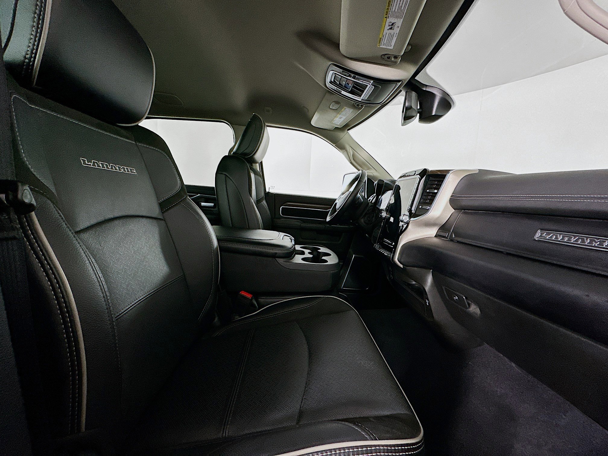 Used 2024 RAM 2500 Laramie image 31