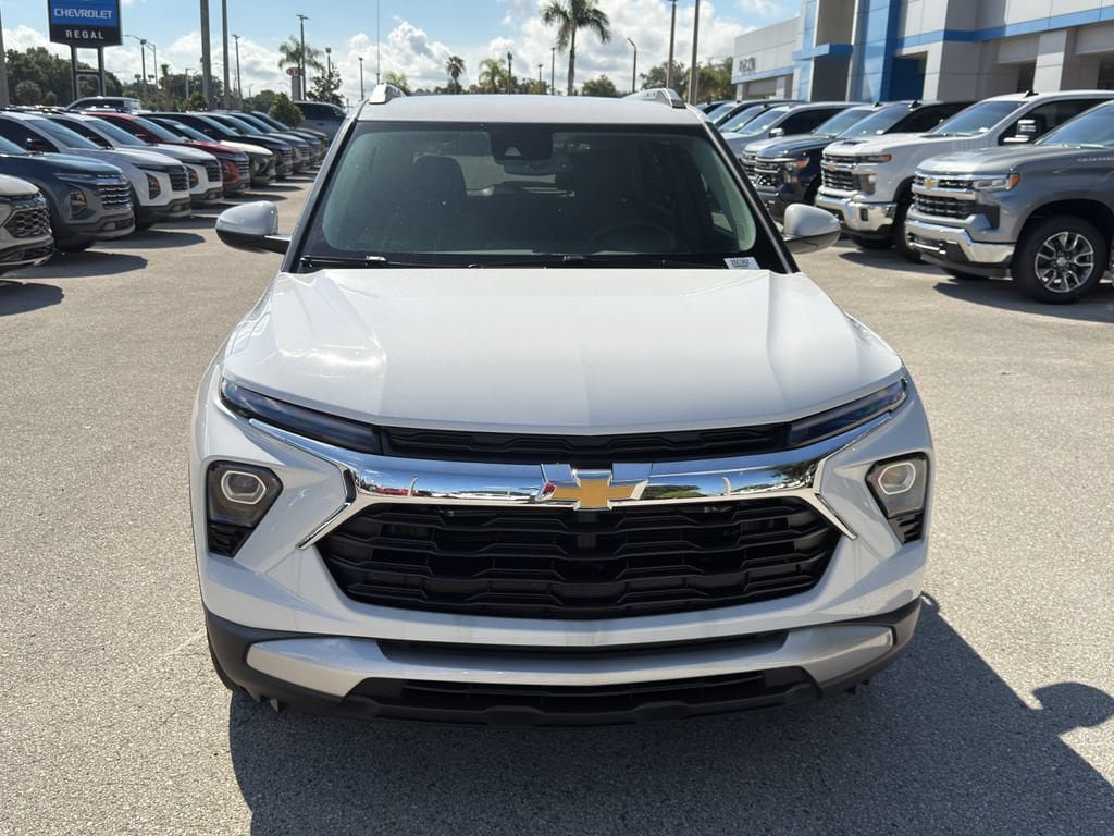 New 2026 Chevrolet TrailBlazer LT w/ Convenience Package FWD image 3