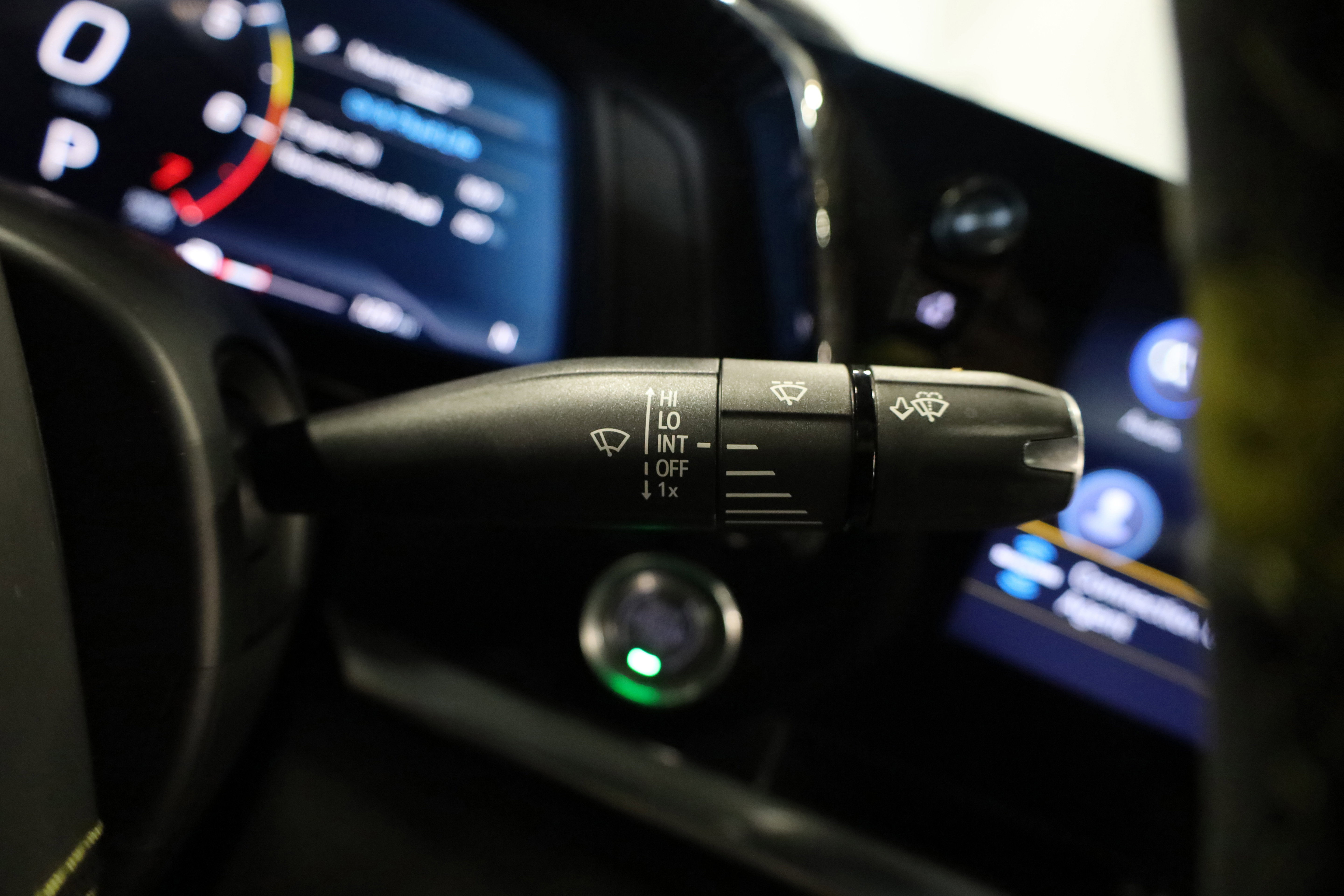 Used 2022 Chevrolet Corvette Stingray Premium Conv w/ Z51 Performance Package image 27