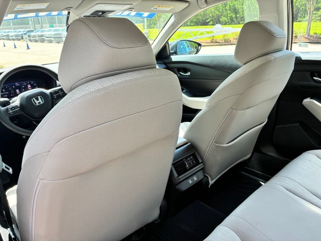 Used 2025 Honda Accord LX image 14