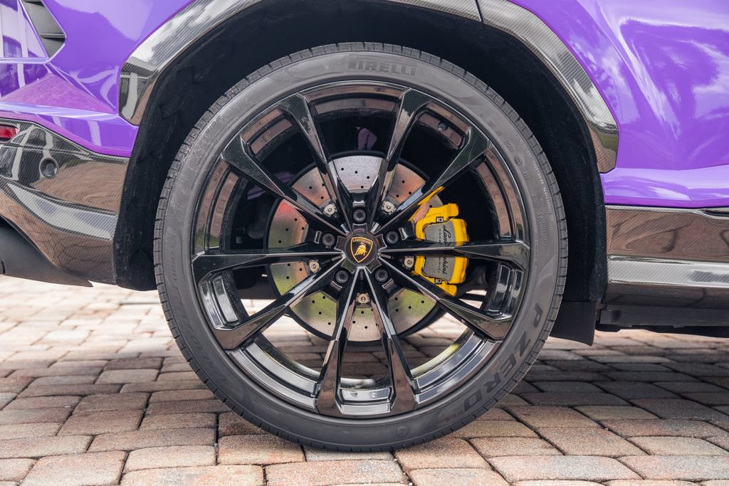 Used 2021 Lamborghini Urus AWD/4WD image 14