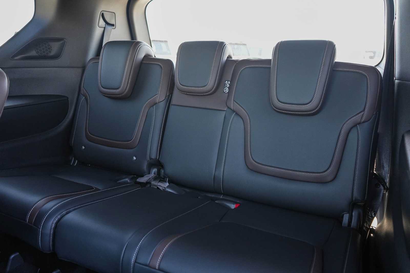 New 2026 Nissan Armada SL w/ Captain's Chari Seat Package AWD/4WD image 22