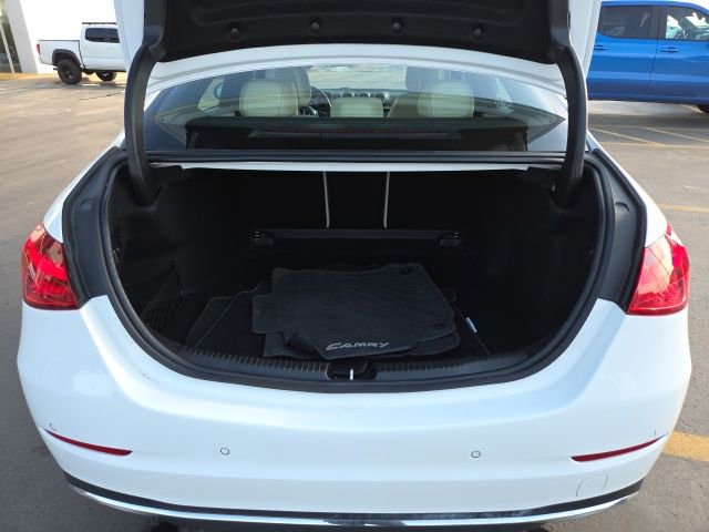 Used 2025 Mercedes-Benz C 300 4MATIC Sedan image 24