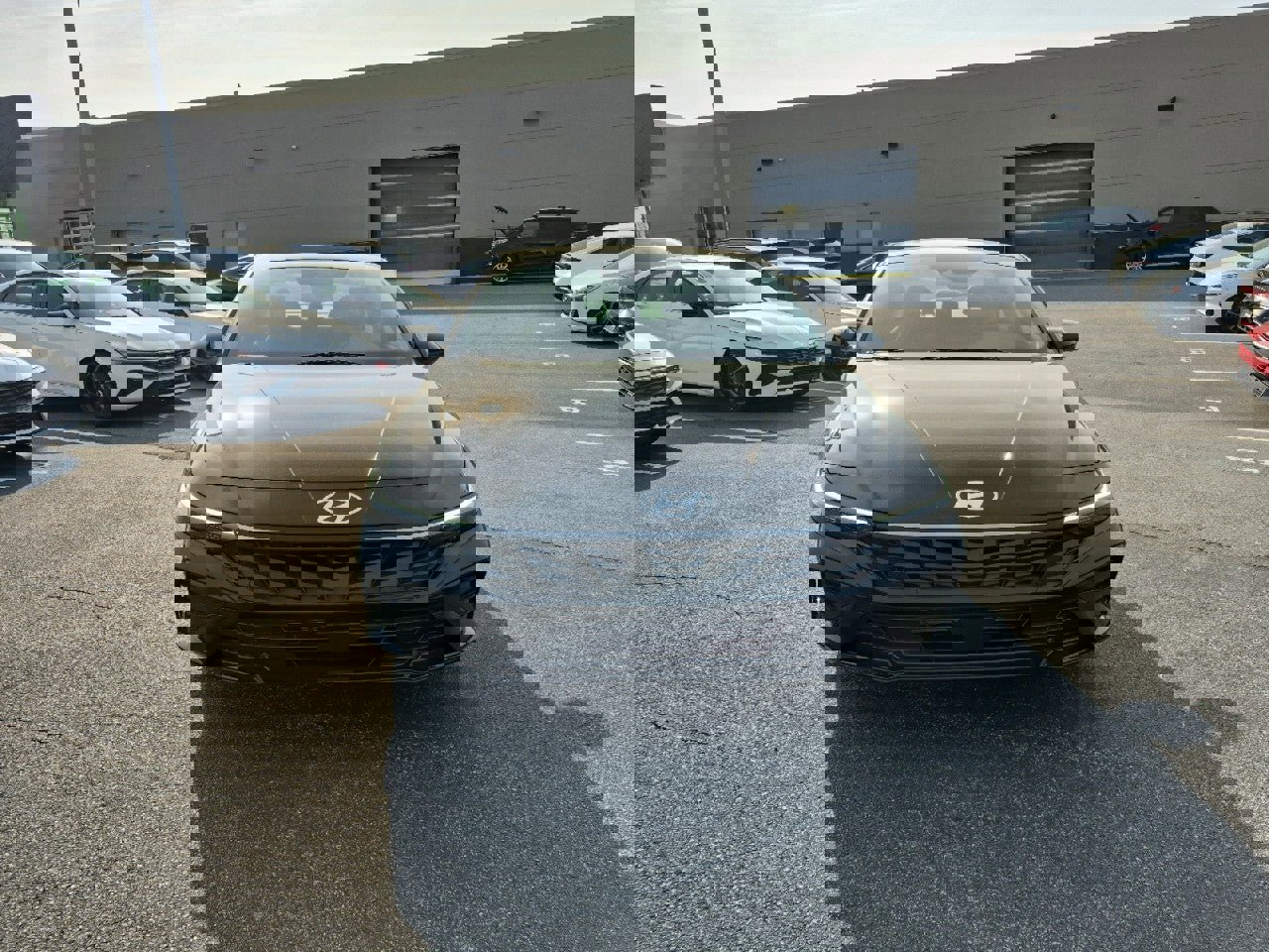 New 2026 Hyundai Elantra SEL Sport Premium image 2