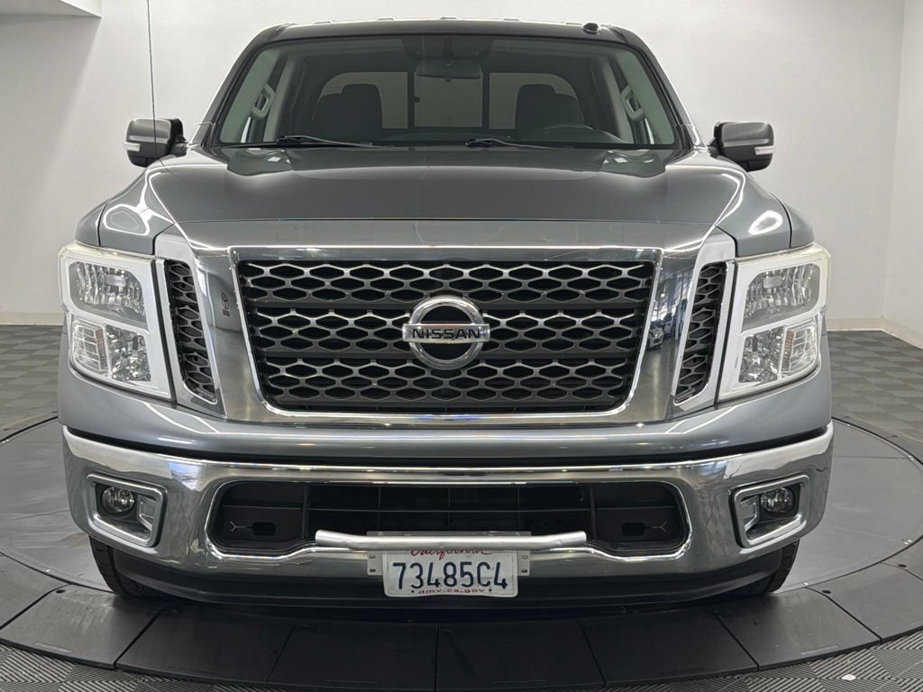 Used 2018 Nissan Titan SV RWD image 6