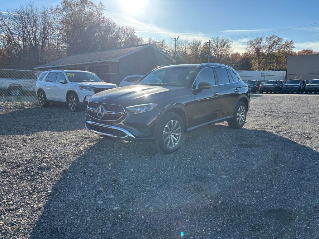 New 2026 Mercedes-Benz GLC 300 4MATIC image 3