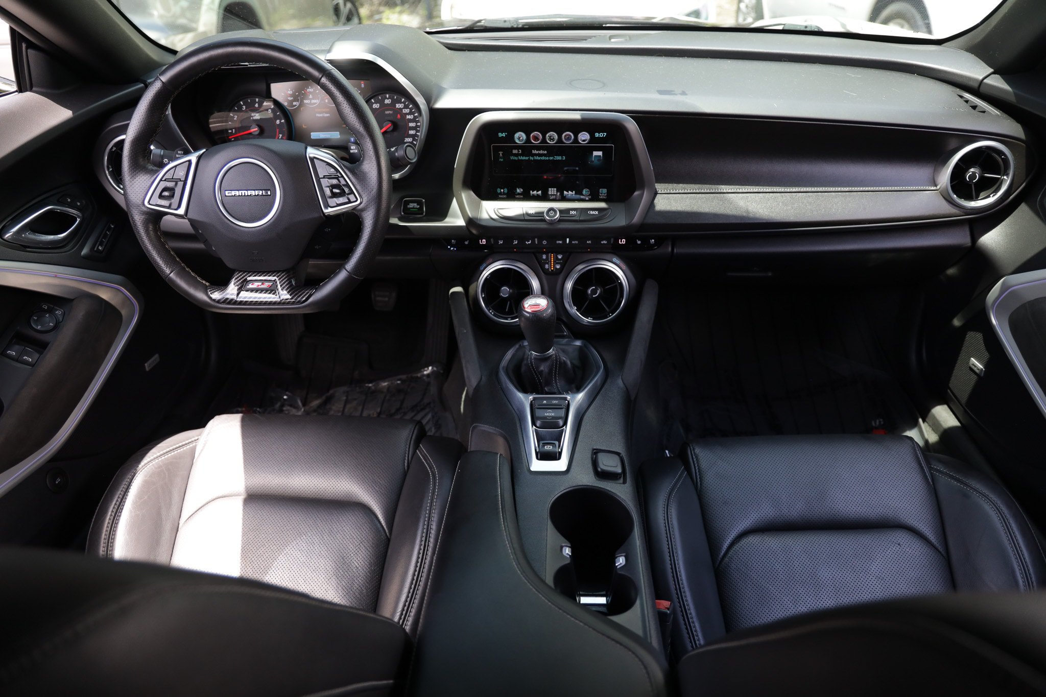 Used 2016 Chevrolet Camaro SS RWD image 2