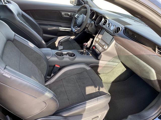 Used 2016 Ford Mustang Shelby GT350 w/ Technology Package image 26