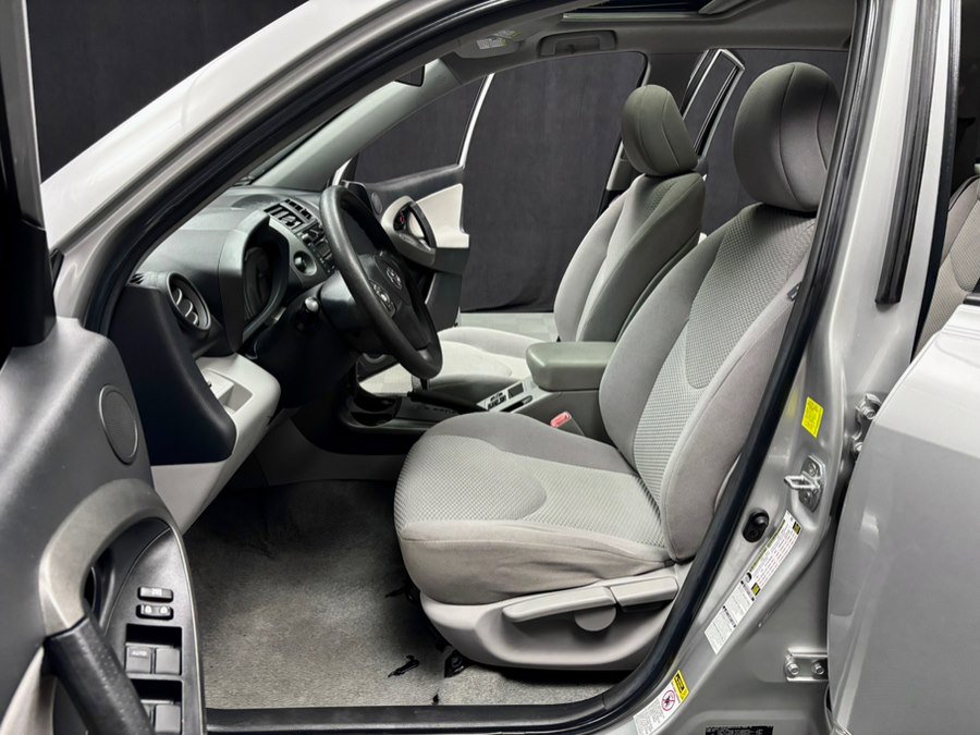 Used 2011 Toyota RAV4 4WD w/ Upgrade Value Pkg image 26