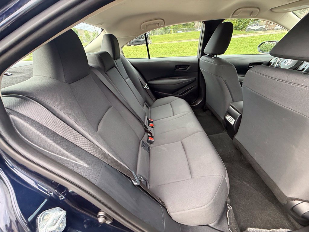 Used 2025 Toyota Corolla LE FWD image 35