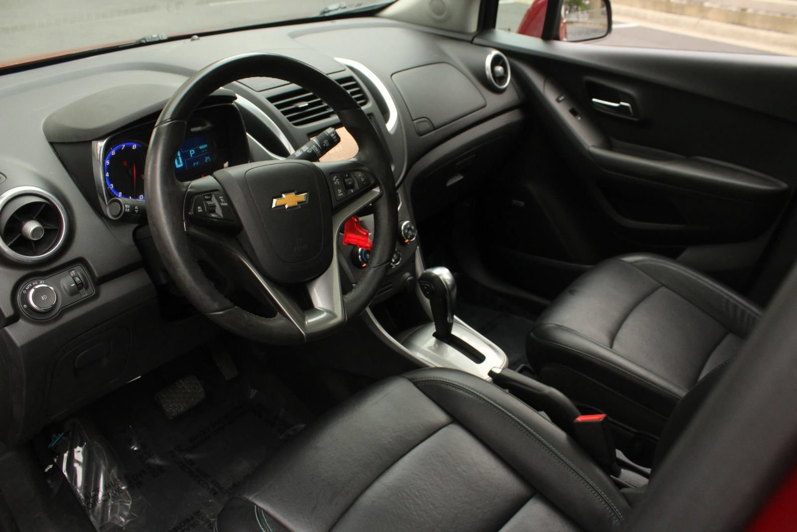 Used 2015 Chevrolet Trax LTZ FWD image 13