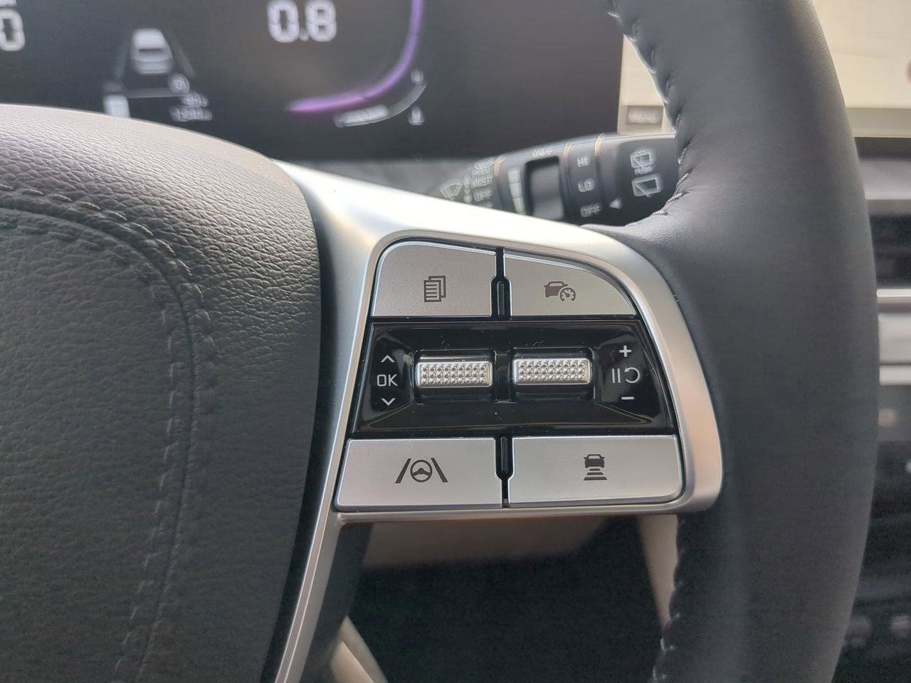 Certified 2025 Kia Telluride EX image 25