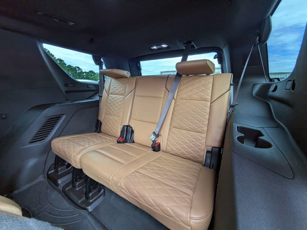 Used 2022 Cadillac Escalade Sport w/ Touring Package AWD/4WD image 16