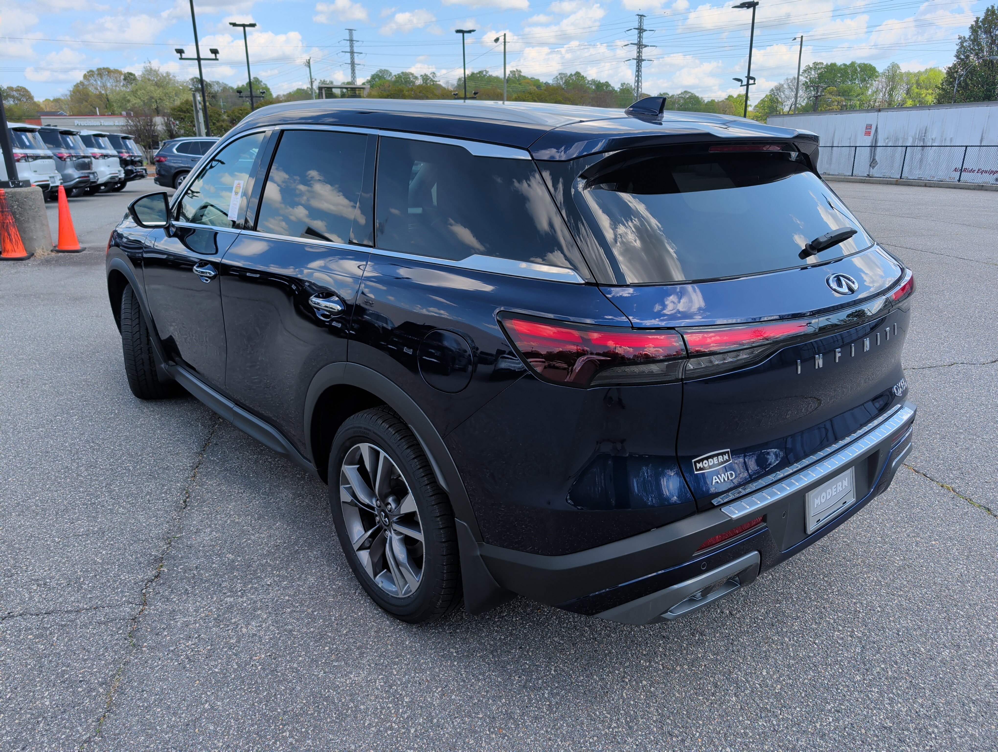 Used 2022 INFINITI QX60 Luxe w/ Cargo Package image 5