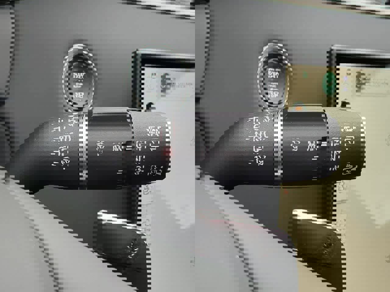 New 2026 Land Rover Range Rover Evoque Dynamic SE image 24