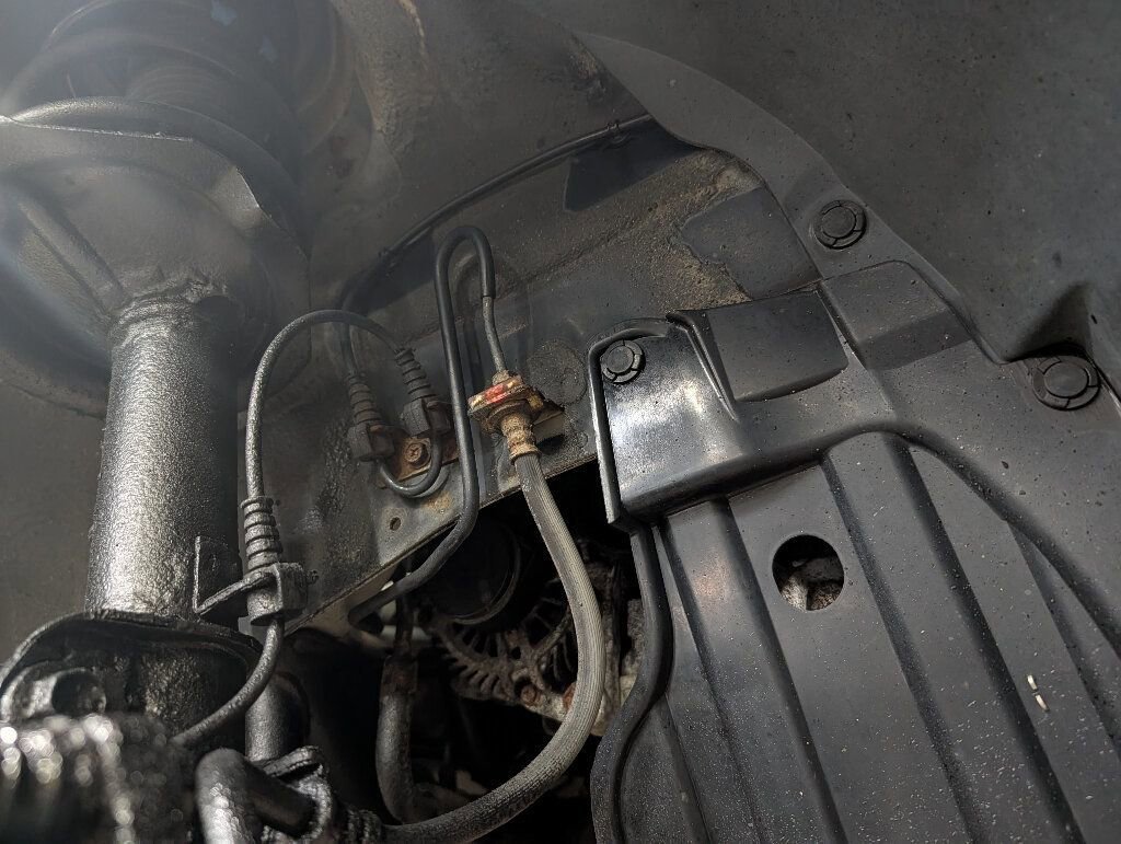 Used 2011 Suzuki SX4 AWD Hatchback image 41