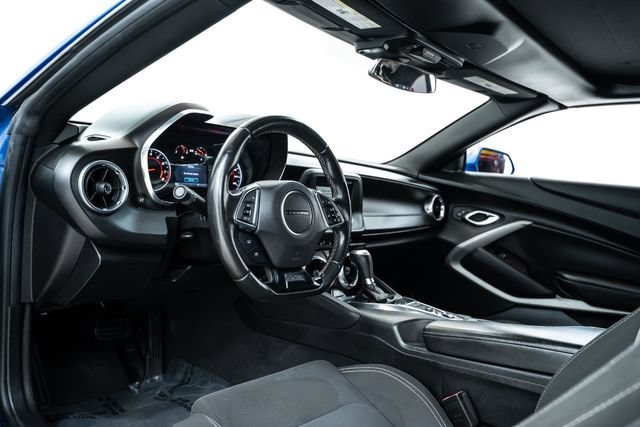 Used 2017 Chevrolet Camaro LT RWD image 16