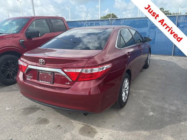 Used 2016 Toyota Camry LE FWD image 11