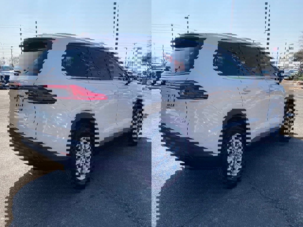 Certified 2024 Toyota Grand Highlander XLE image 5