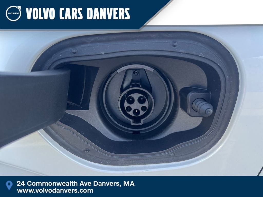 New 2025 Volvo XC90 T8 Ultra w/ Protection Package Premier image 26