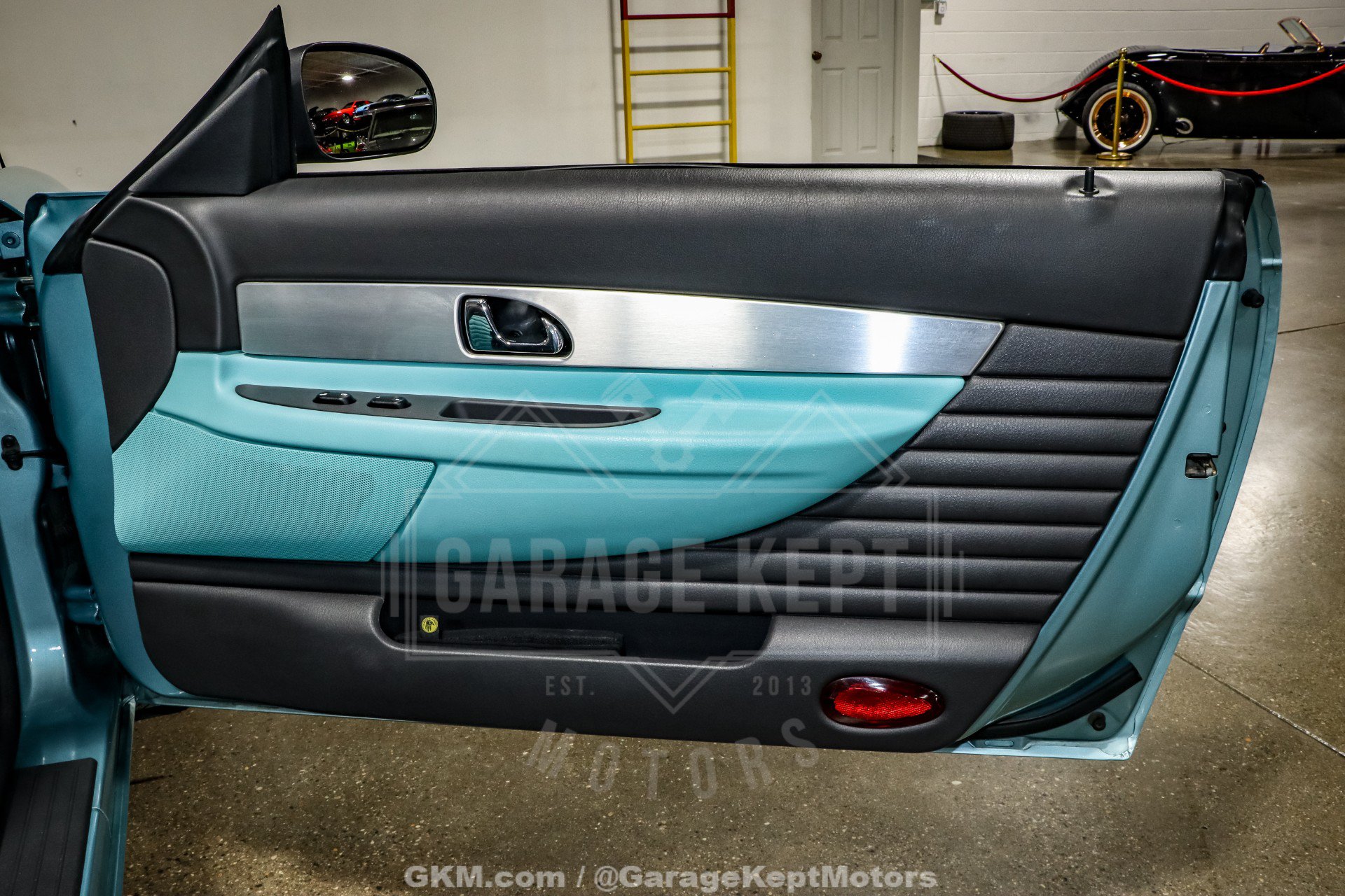 Used 2002 Ford Thunderbird RWD image 88