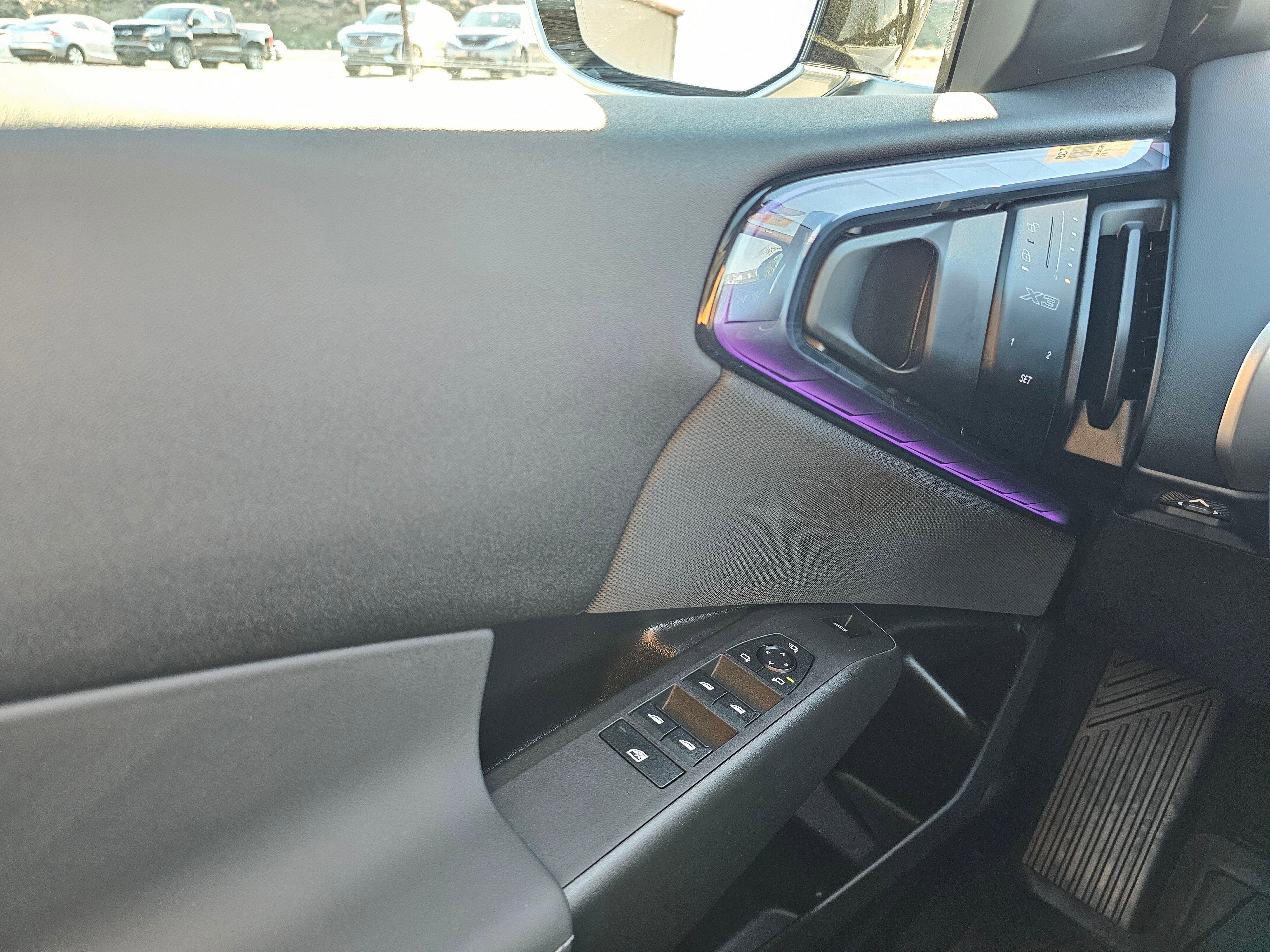 Used 2025 BMW X3 xDrive30i w/ Convenience Package image 29