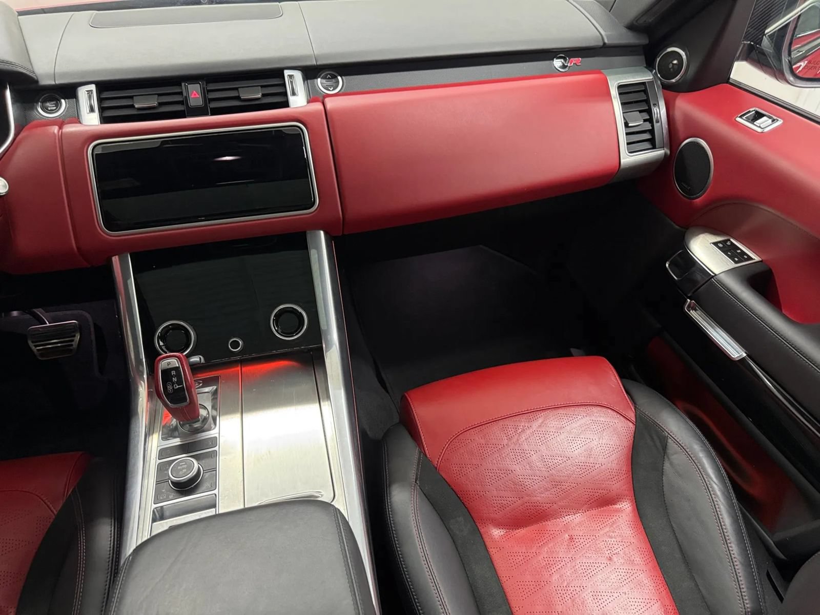 Used 2020 Land Rover Range Rover Sport SVR AWD/4WD image 10