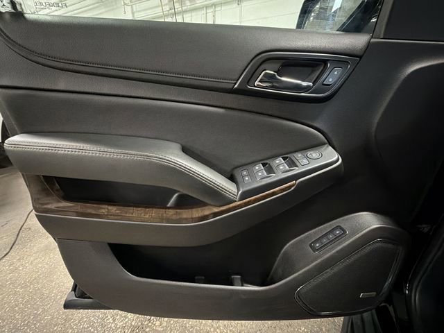 Used 2019 Chevrolet Suburban LT image 20
